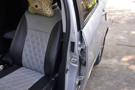 Toyota Vitz 2016