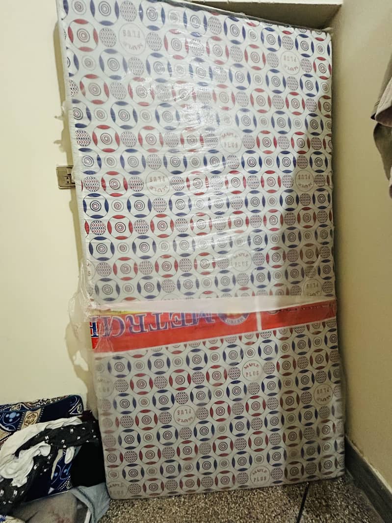 Single bed Mattress 0