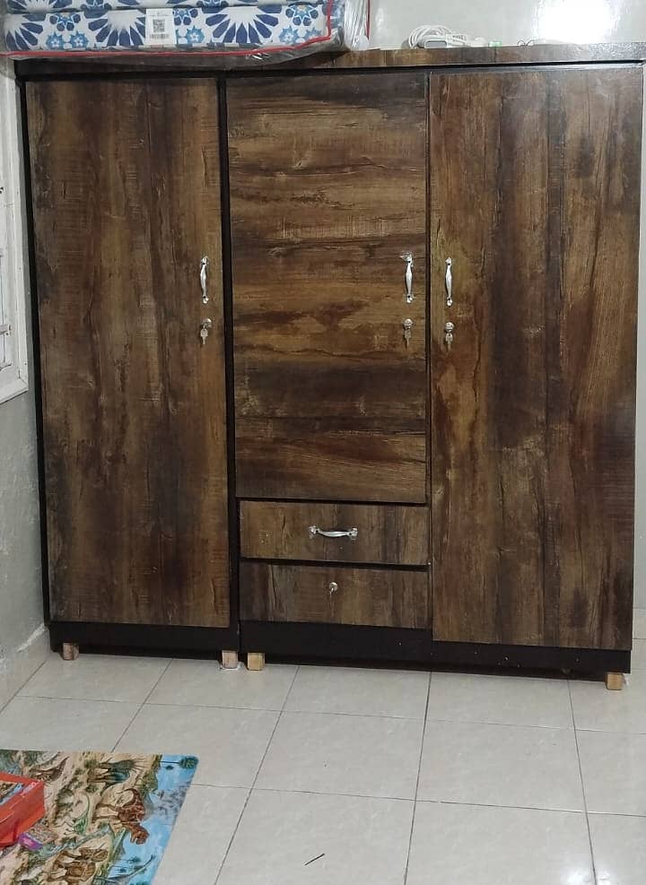 Wardrobse 10/10 condtion 0