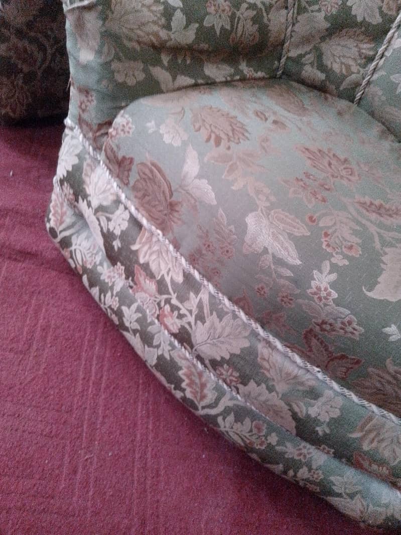 5 sattris sofa 2