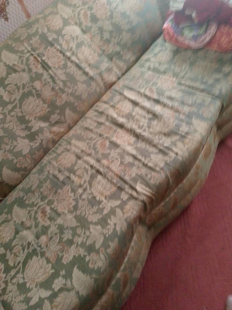 5 sattris sofa 5