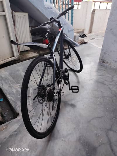 Fuji Hybrid Bicycle in Good Condition