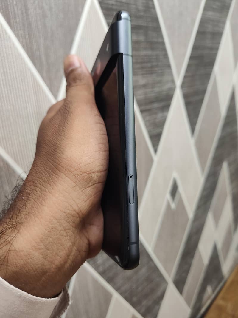 Google Pixel 8 2