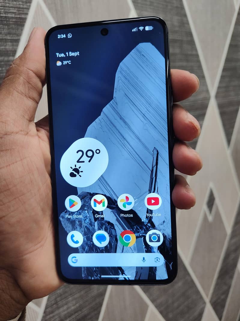 Google Pixel 8 3