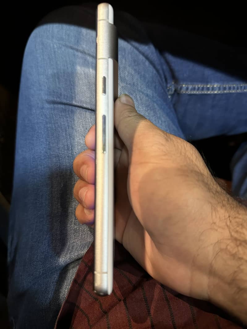 Google Pixel 7 3