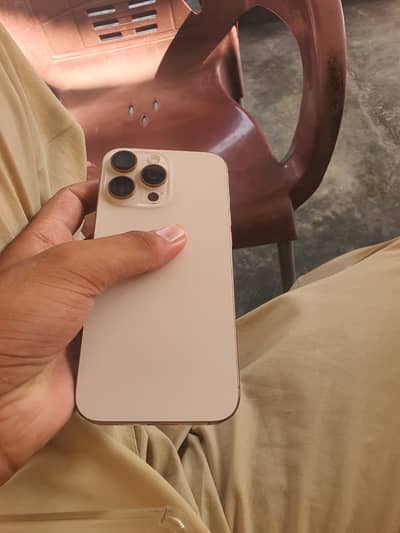 Apple iPhone 16 Pro Max mdm 256 gb 97 helat all ok waterproof