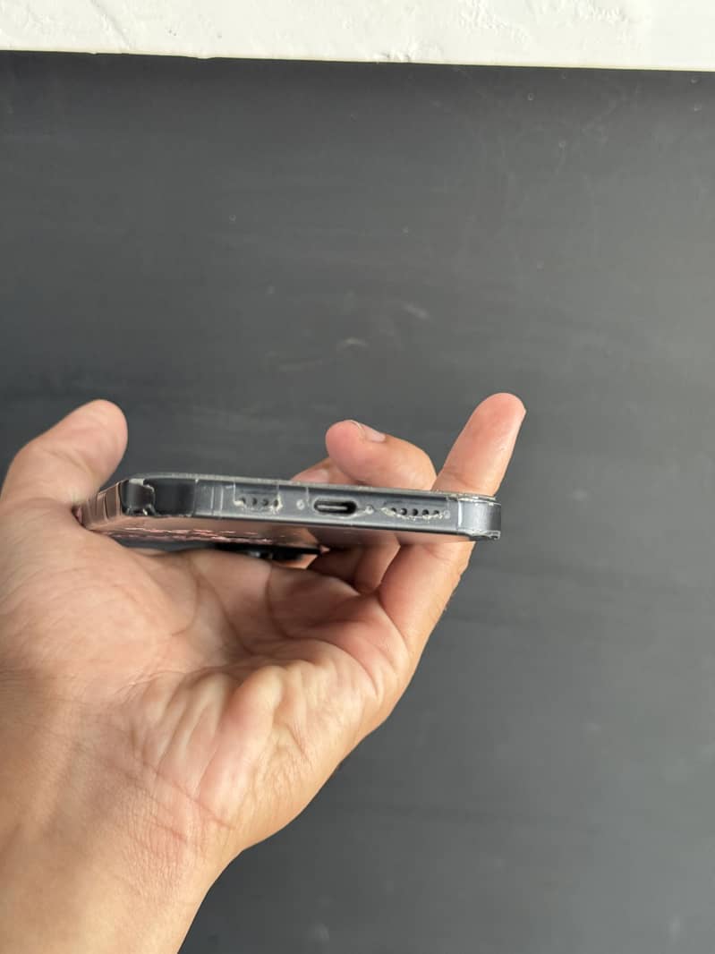iPhone 15plus 1
