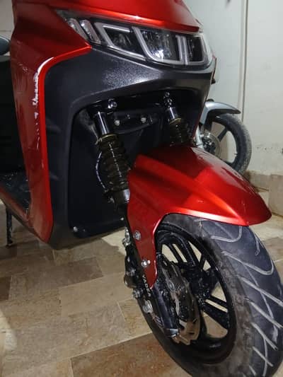Electric scooty metro t9
