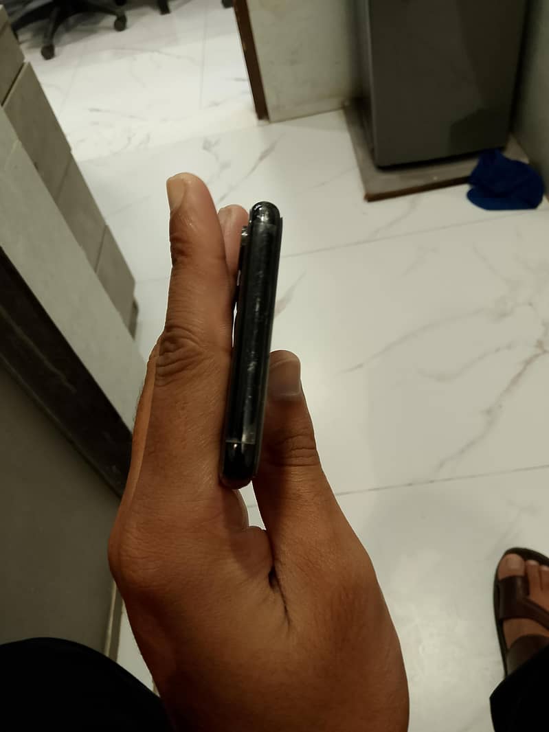 Apple iPhone X 2