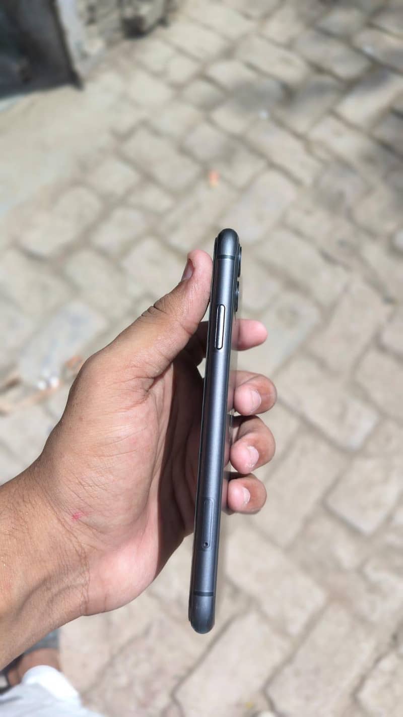 Apple iPhone 11 5