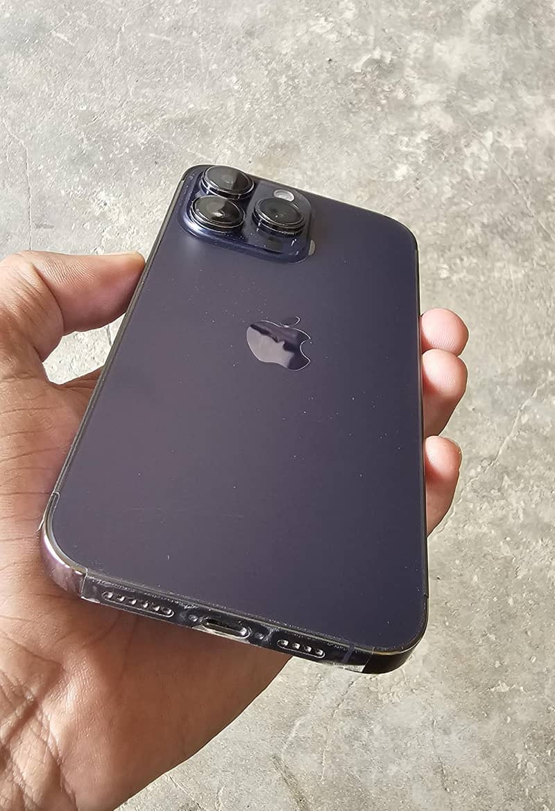 Apple iPhone 14 Pro Max 0