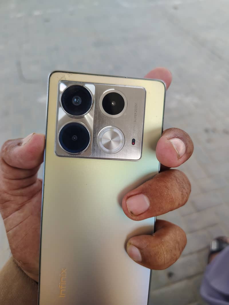 Infinix Note 40 1
