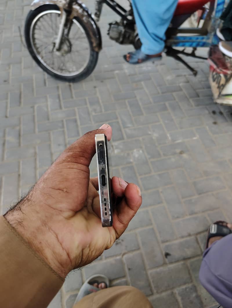 Infinix Note 40 3
