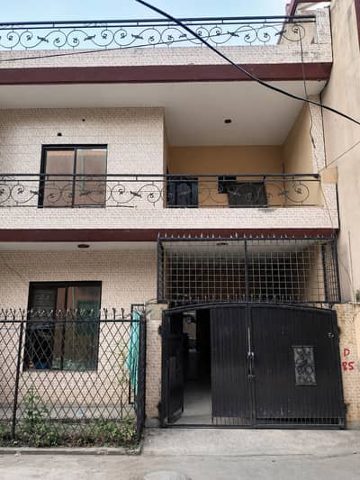 5.5 Marla House for Sale - Ideal Family Living.