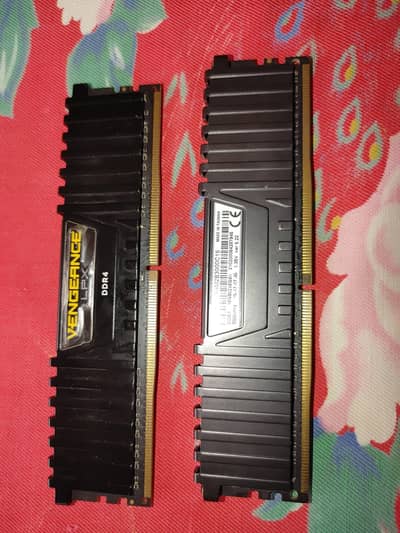 corsair 8+8 gb ram
