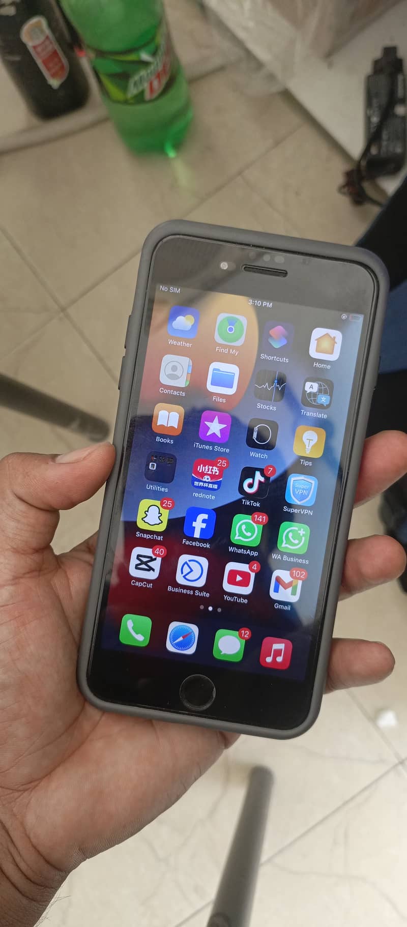 Apple iPhone 7 Plus 0