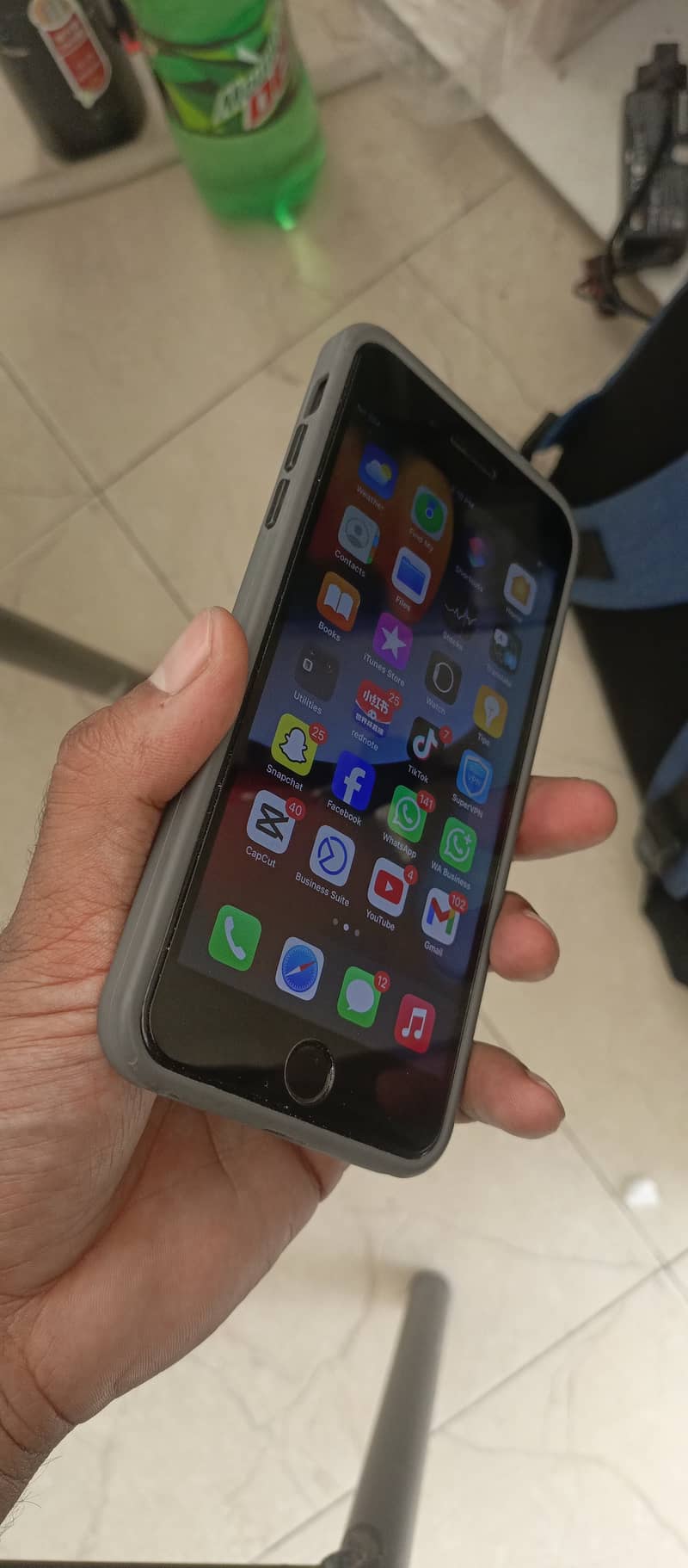 Apple iPhone 7 Plus 1