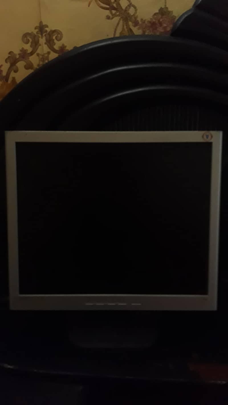 16 inch LCD for computer 0
