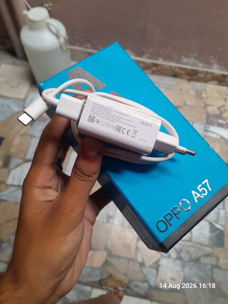 OPPO A57 8