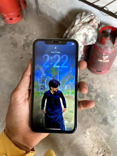 Apple iPhone 11