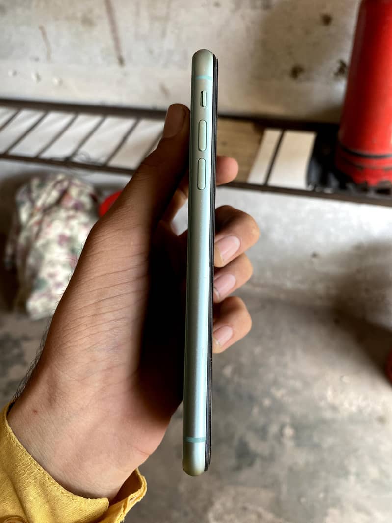 Apple iPhone 11 1