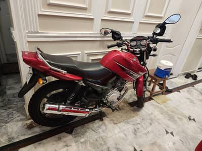 yamaha ybr 125 sport made in japan .