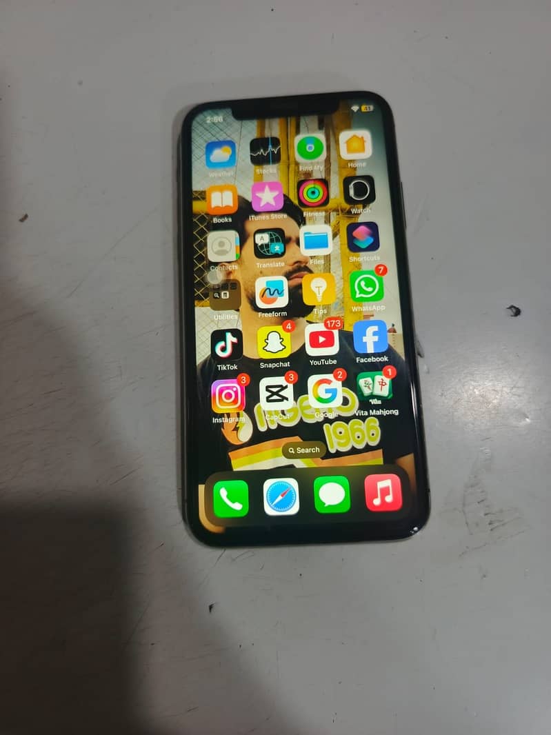 Apple iPhone X 1