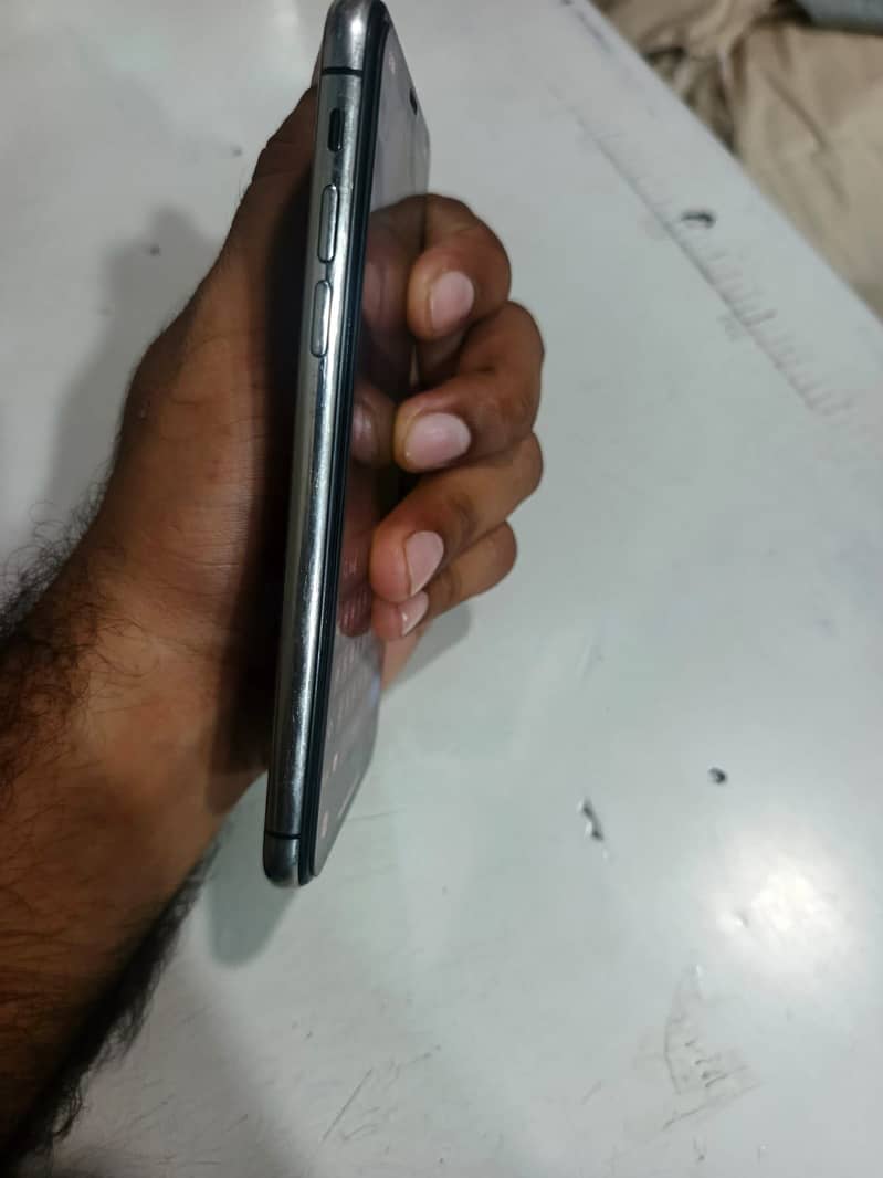 Apple iPhone X 7