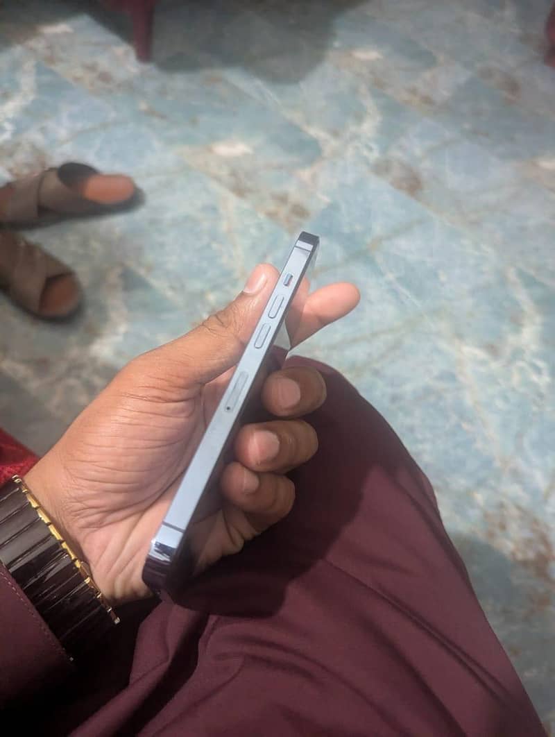 Apple iPhone 13 Pro Max 5