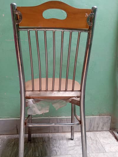 Office chair availabel total 10 chair