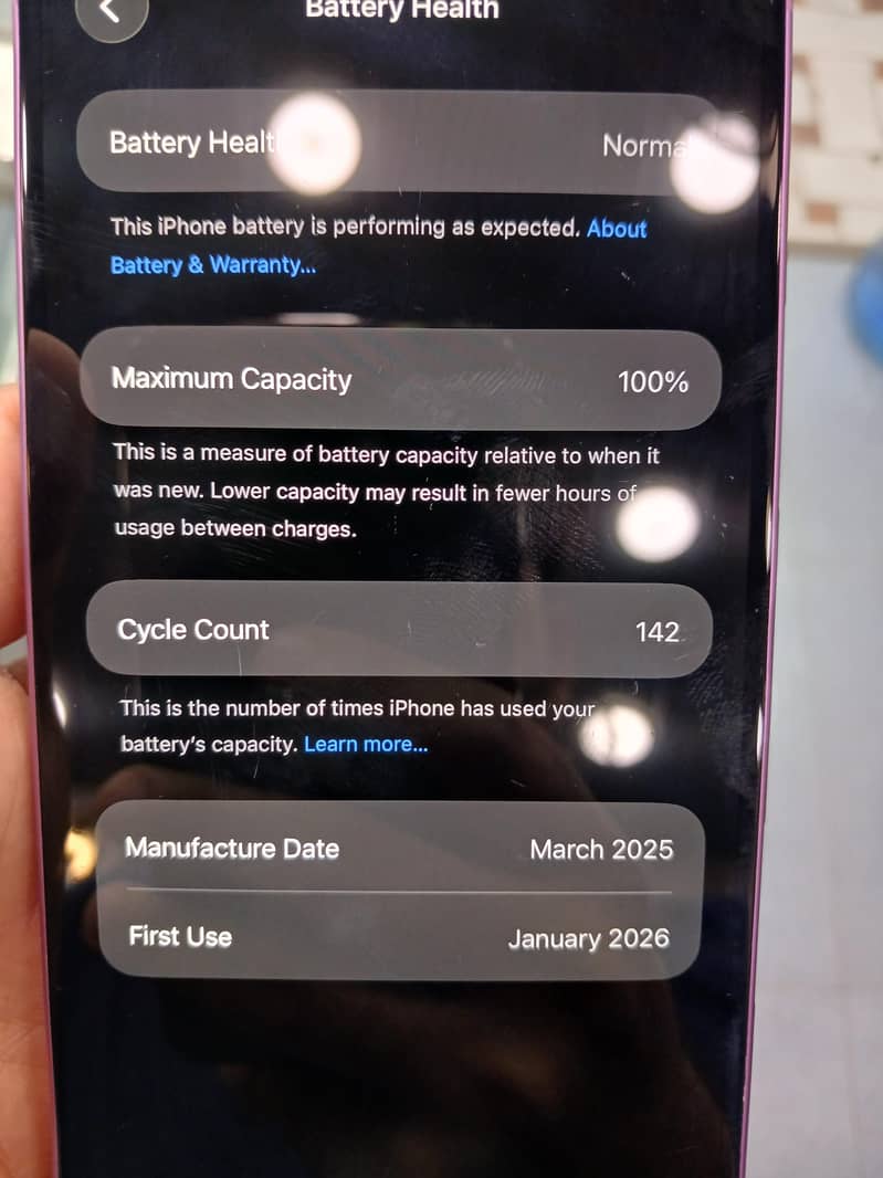 Apple iPhone 16 Plus 0