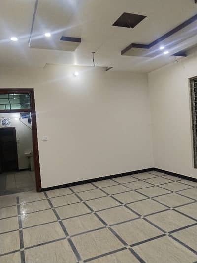 8 Marla Double Story Beautiful House Availble For Rent