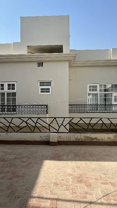12 Marla Beautiful Upper Portion Availble For Rent Near Civil Hospital