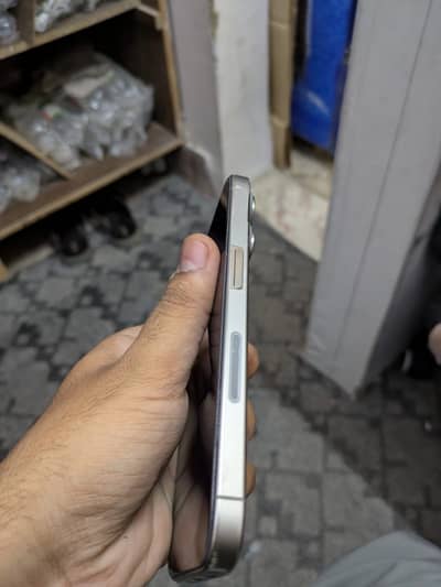 Apple iPhone 15 Pro