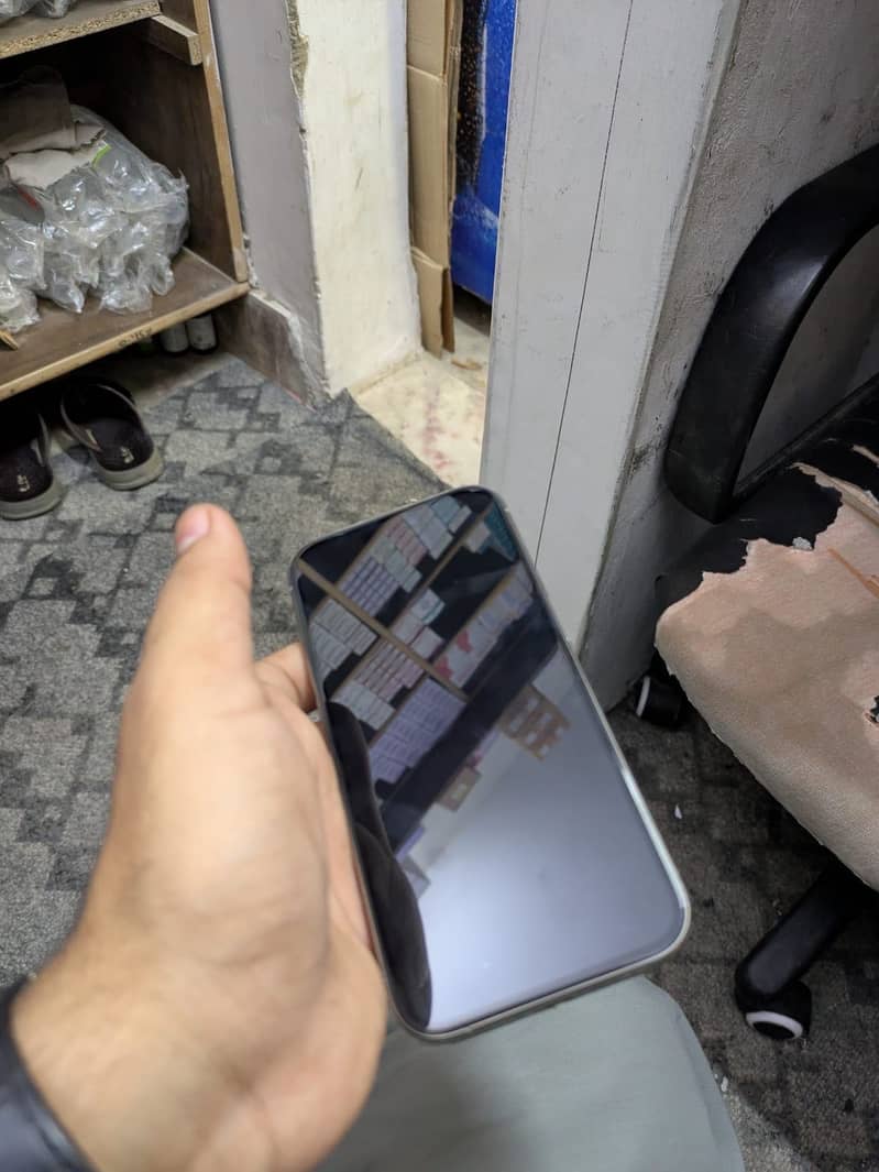 Apple iPhone 15 Pro 7