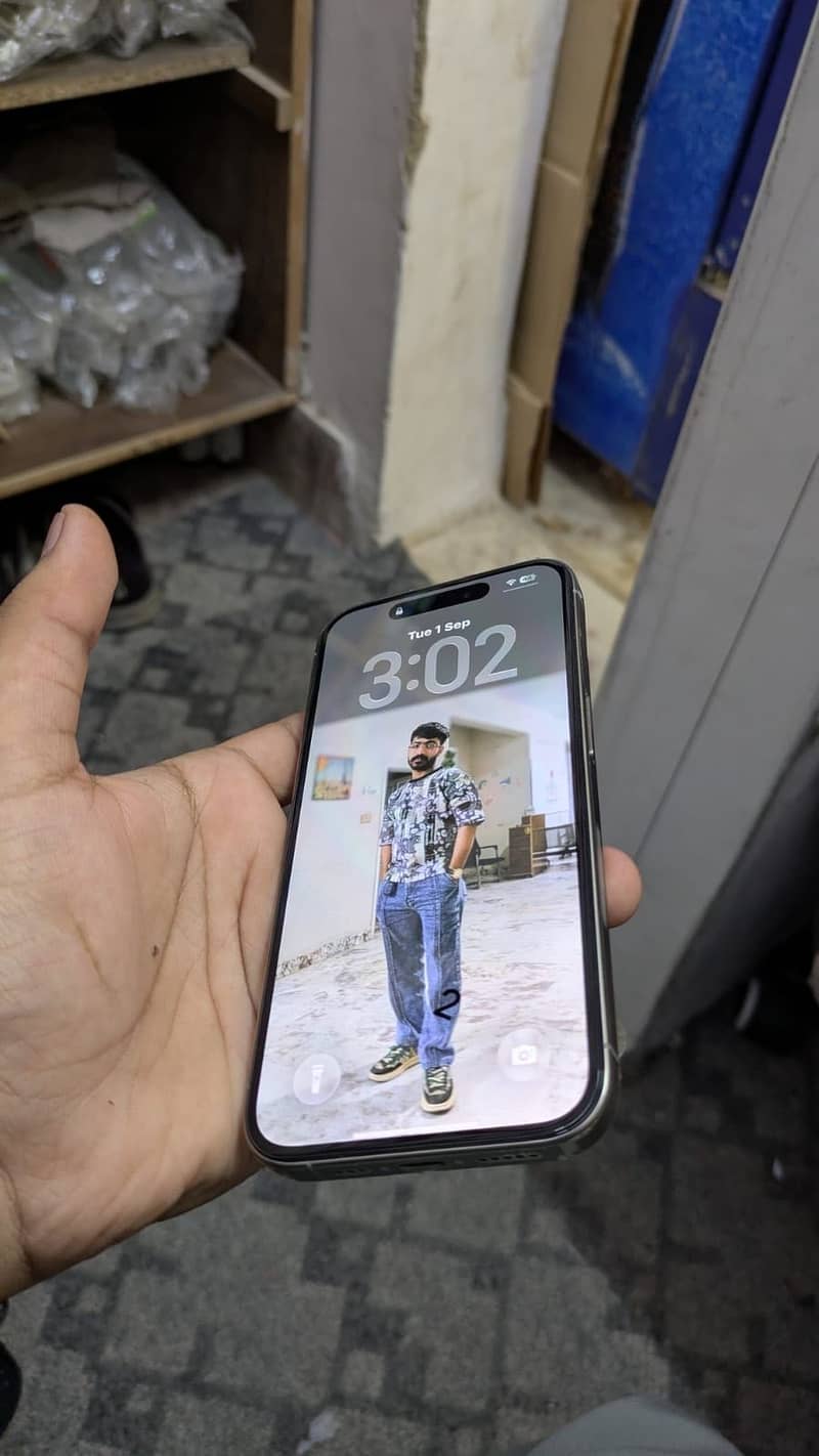 Apple iPhone 15 Pro 9