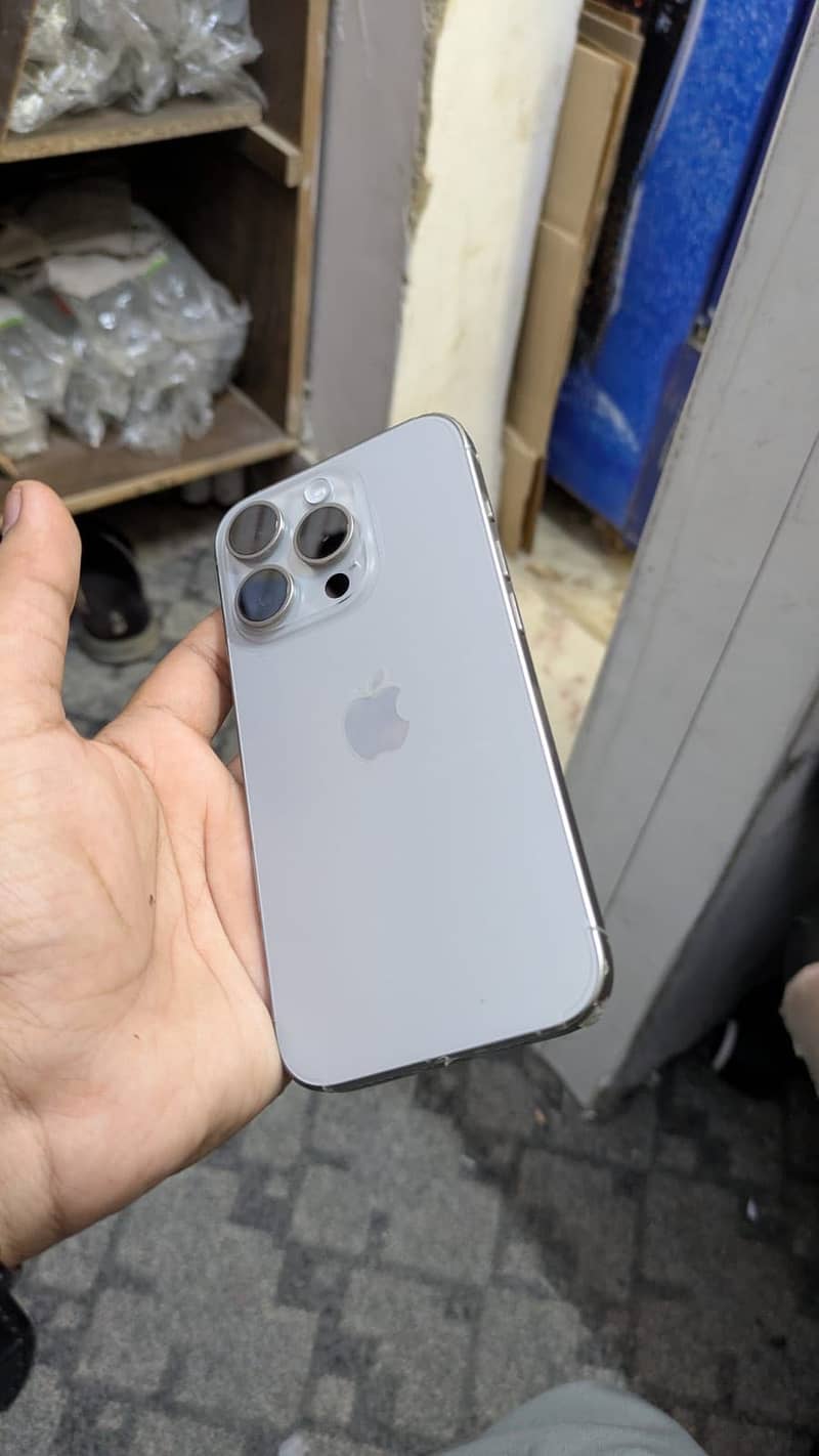 Apple iPhone 15 Pro 11
