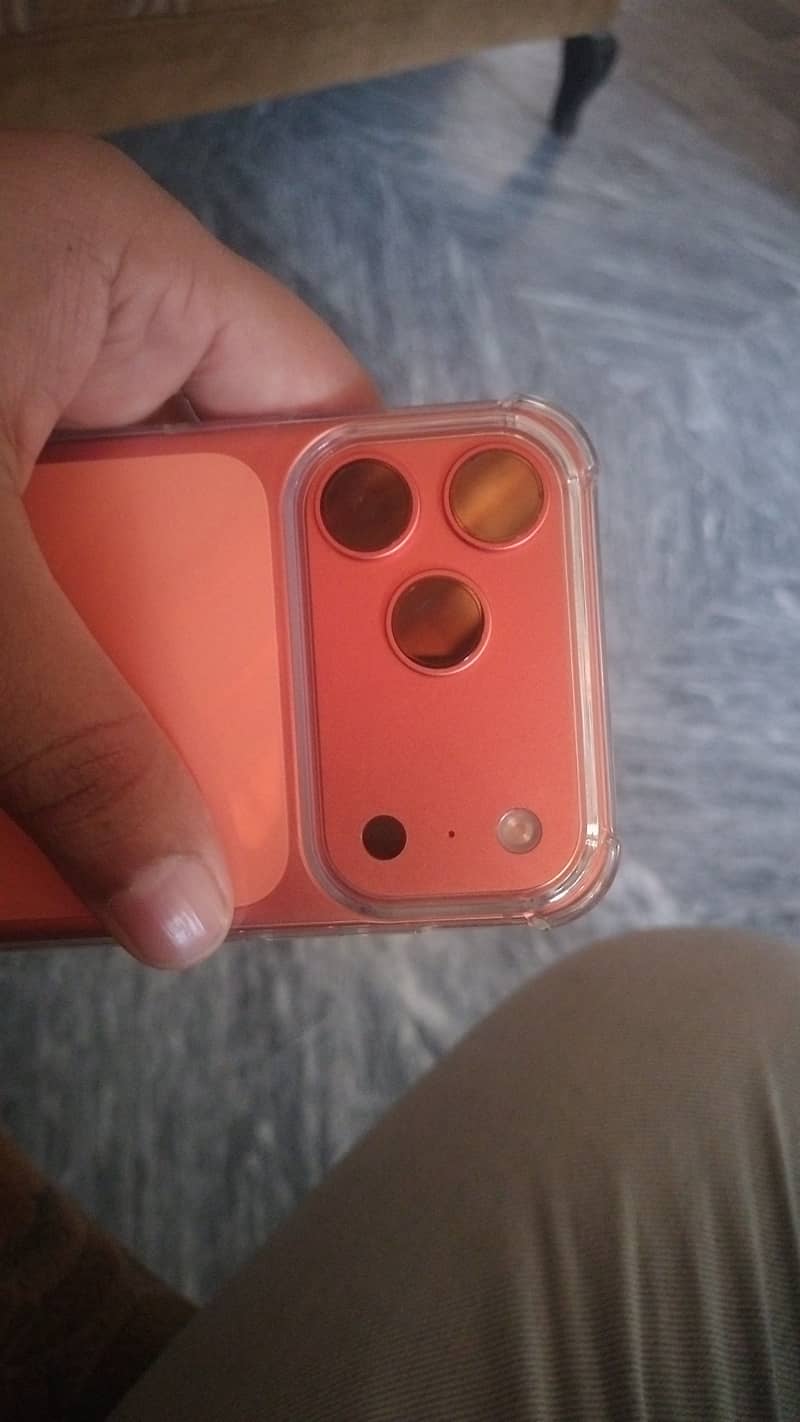 Apple iPhone 17 Pro Max 0