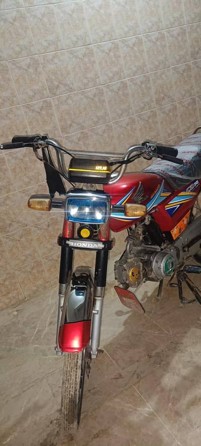 Honda CD70 2019