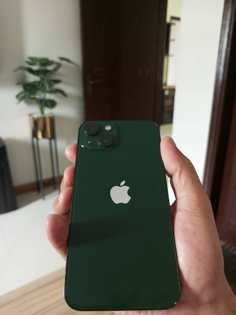 Apple iPhone 13 6