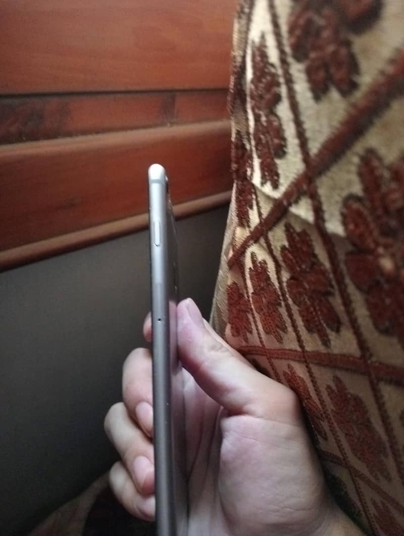 Apple iPhone 6 Plus 3