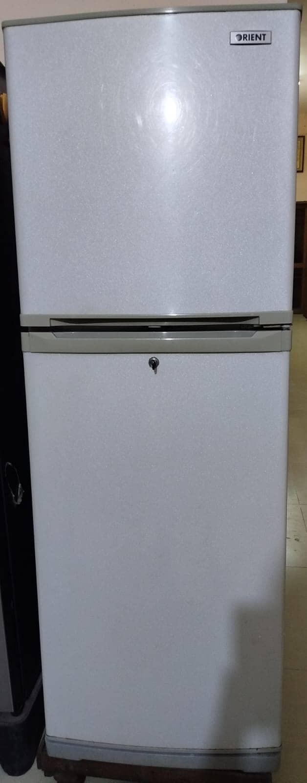 Scratch Less Refrigerator 0