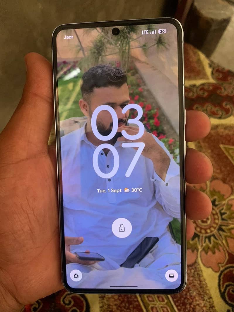 Google Pixel 8 Pro 1