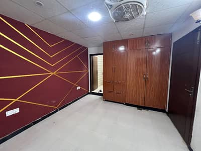 Flat For Sale At Main Kalma Chowk