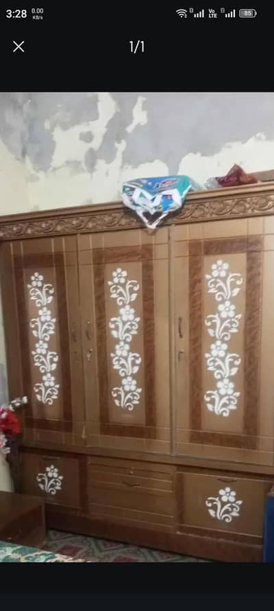 used safe almari