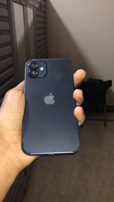 Apple iPhone 12