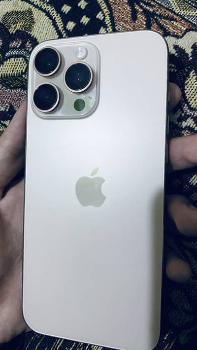 Apple iPhone 16 Pro Max