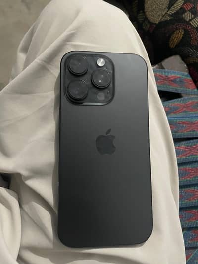 Apple iPhone 16 Pro