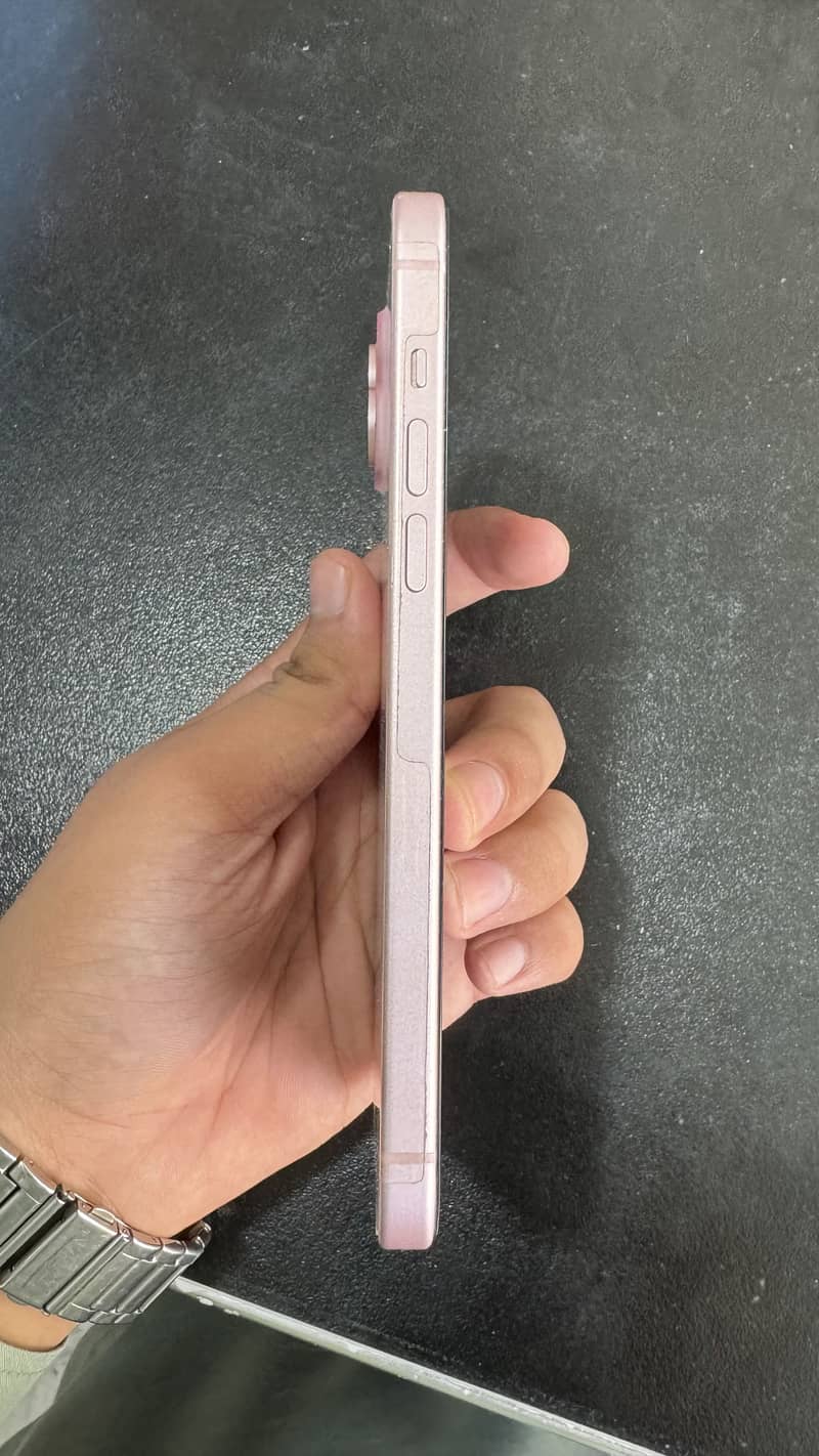 Apple iPhone 15 plus 1