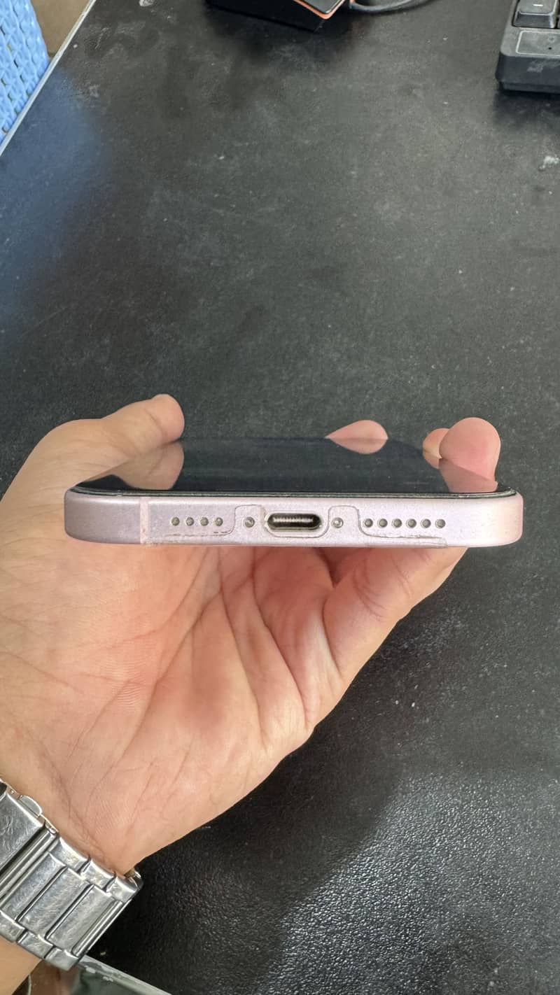 Apple iPhone 15 plus 3